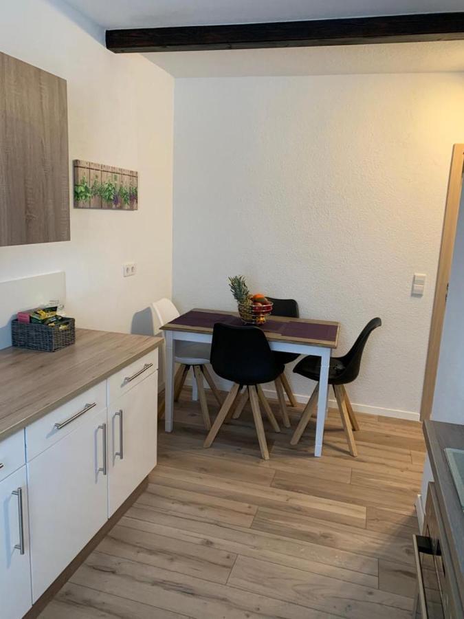 Grenznahe Ferienwohnung Mit 4 Schlafzimmern Grenzach-Wyhlen Esterno foto